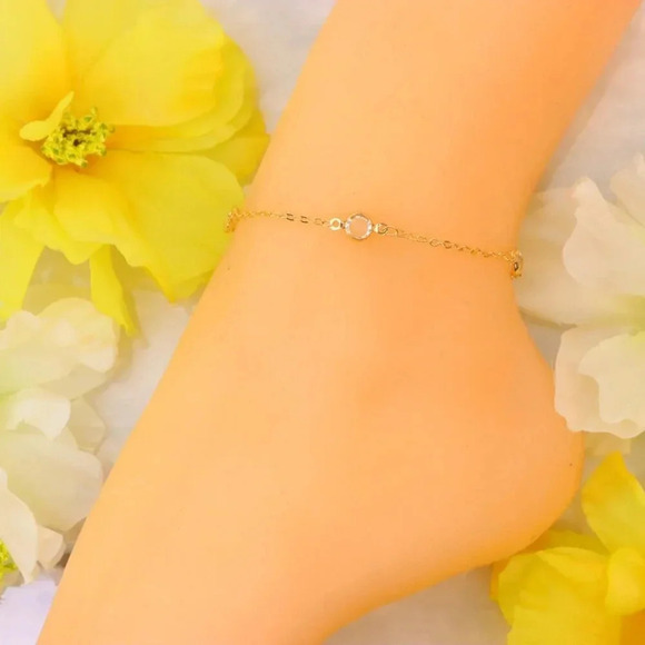 Minimalist Anklet, Sleek & Modern Design, Women’s Fashion, YC110312-A - Picture 2 of 10